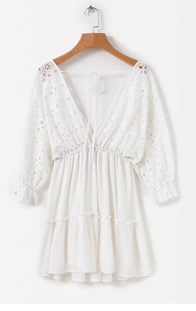 FREE SHIPPING sexy v neck hollow out white beach sundress women summer batwing sleeve lace mini dresses party vestidos fashion JKP2629