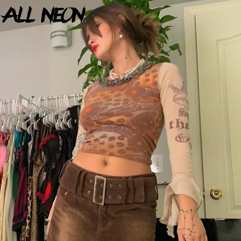 JUKPOP Aesthetics Retro Pattren Mesh T-shirts 90s JKP4470 JUKPOP Aesthetics Retro Pattren Mesh T-shirts 90s JKP4470