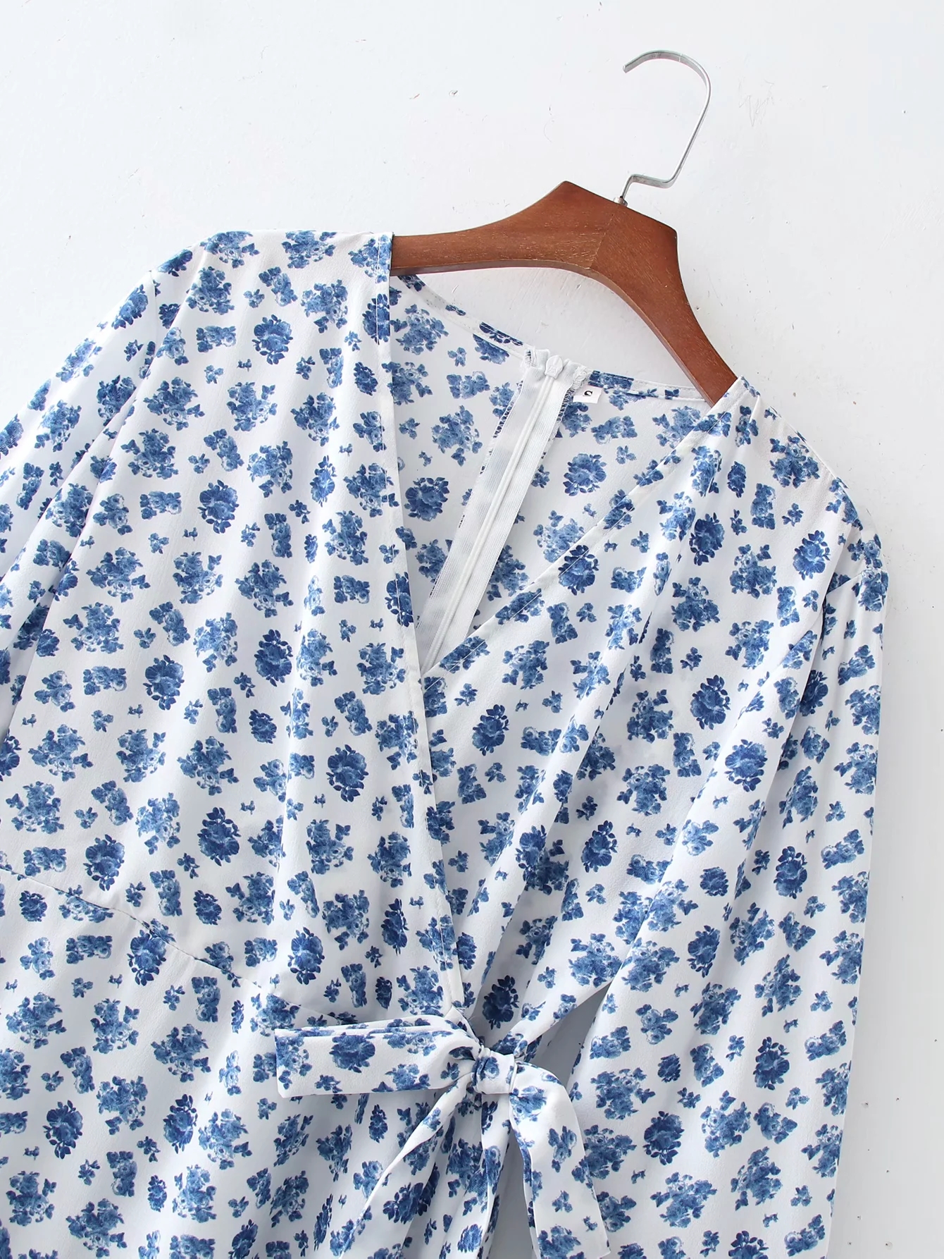 Foridol Floral Print Summer Dress Women Boho Slit Maxi Long Dress Vintage Beach Dress Puff Sleeve A-line Blue Sundress 2021 Foridol Floral Print Summer Dress Women Boho Slit Maxi Long Dress Vintage Beach Dress Puff Sleeve A-line Blue Sundress 2021