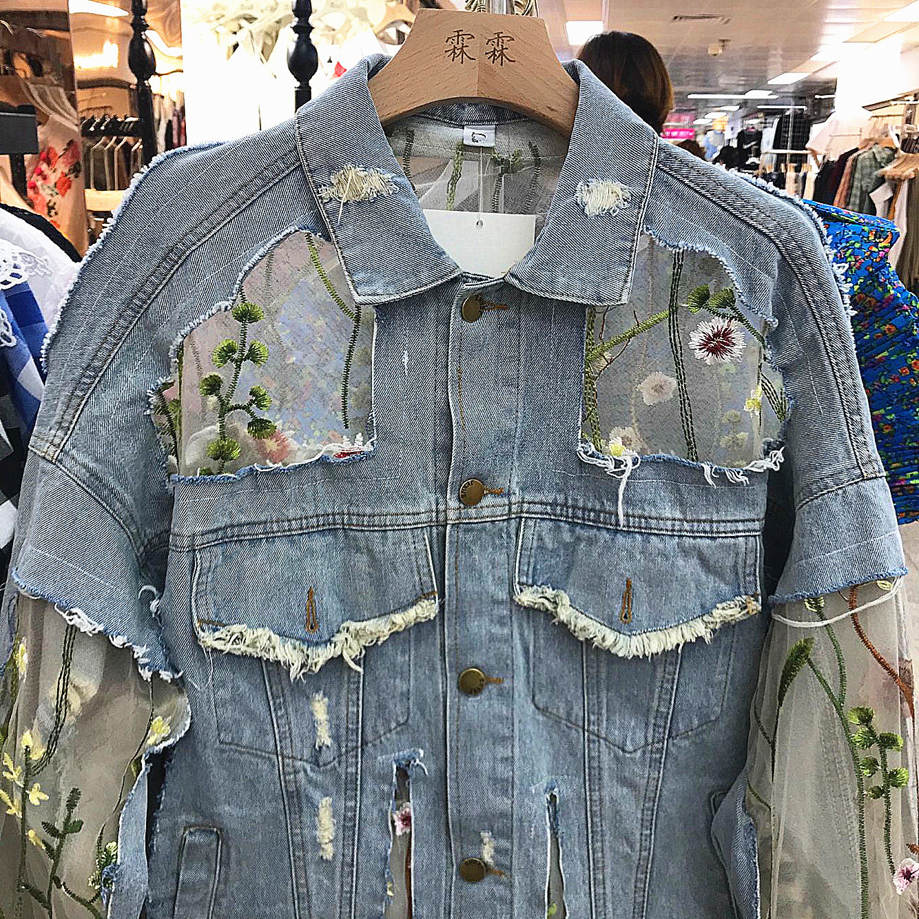 Chaquetas Mujer Summer Streetwear Embroidery Lace Patchwork Sexy Denim Jacket Women Frayed Tassel Loose Jeans Coat Plus Size 3XL Chaquetas Mujer Summer Streetwear Embroidery Lace Patchwork Sexy Denim Jacket Women Frayed Tassel Loose Jeans Coat Plus Size 3XL