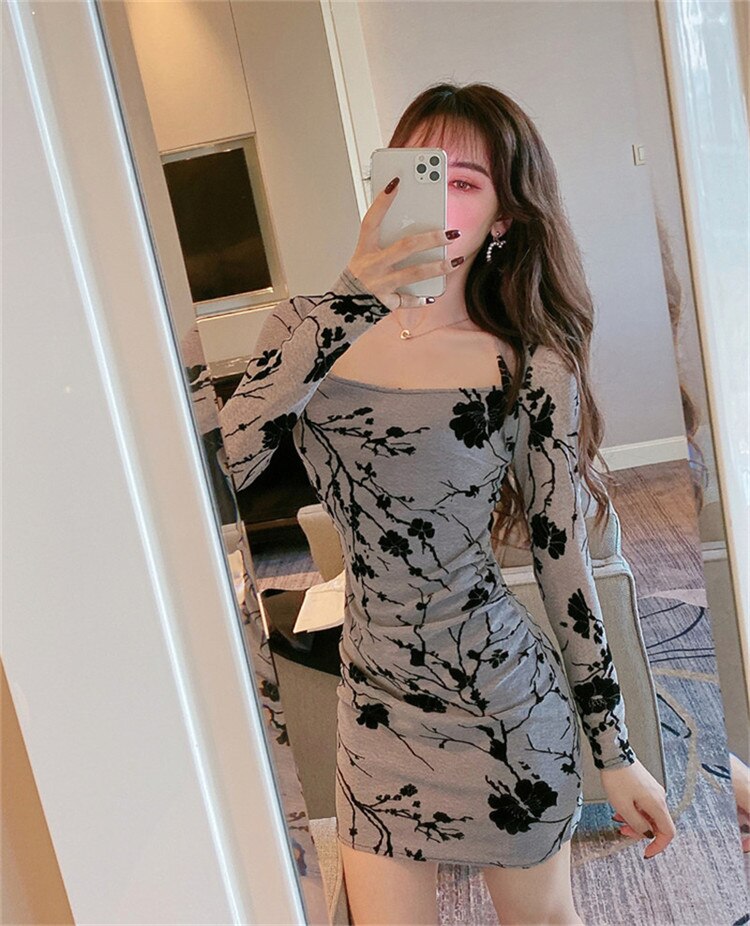 Real shot elegant sexy party dress 2019 new fashion retro long-sleeved bag hip dress casual holiday party Slim stretch dress