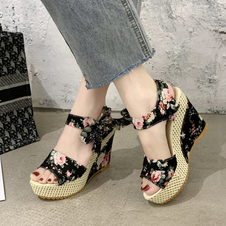 INS Hot Lace Leisure Women Wedges Heeled Women Shoes 2021 Summer Sandals Party Platform High Heels Shoes Woman INS Hot Lace Leisure Women Wedges Heeled Women Shoes 2021 Summer Sandals Party Platform High Heels Shoes Woman
