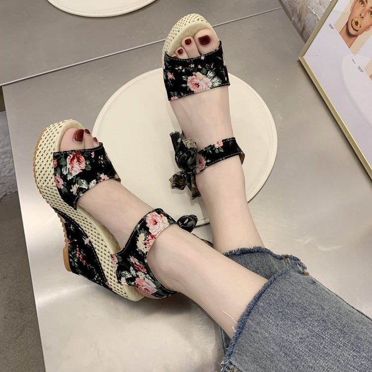 INS Hot Lace Leisure Women Wedges Heeled Women Shoes 2021 Summer Sandals Party Platform High Heels Shoes Woman INS Hot Lace Leisure Women Wedges Heeled Women Shoes 2021 Summer Sandals Party Platform High Heels Shoes Woman